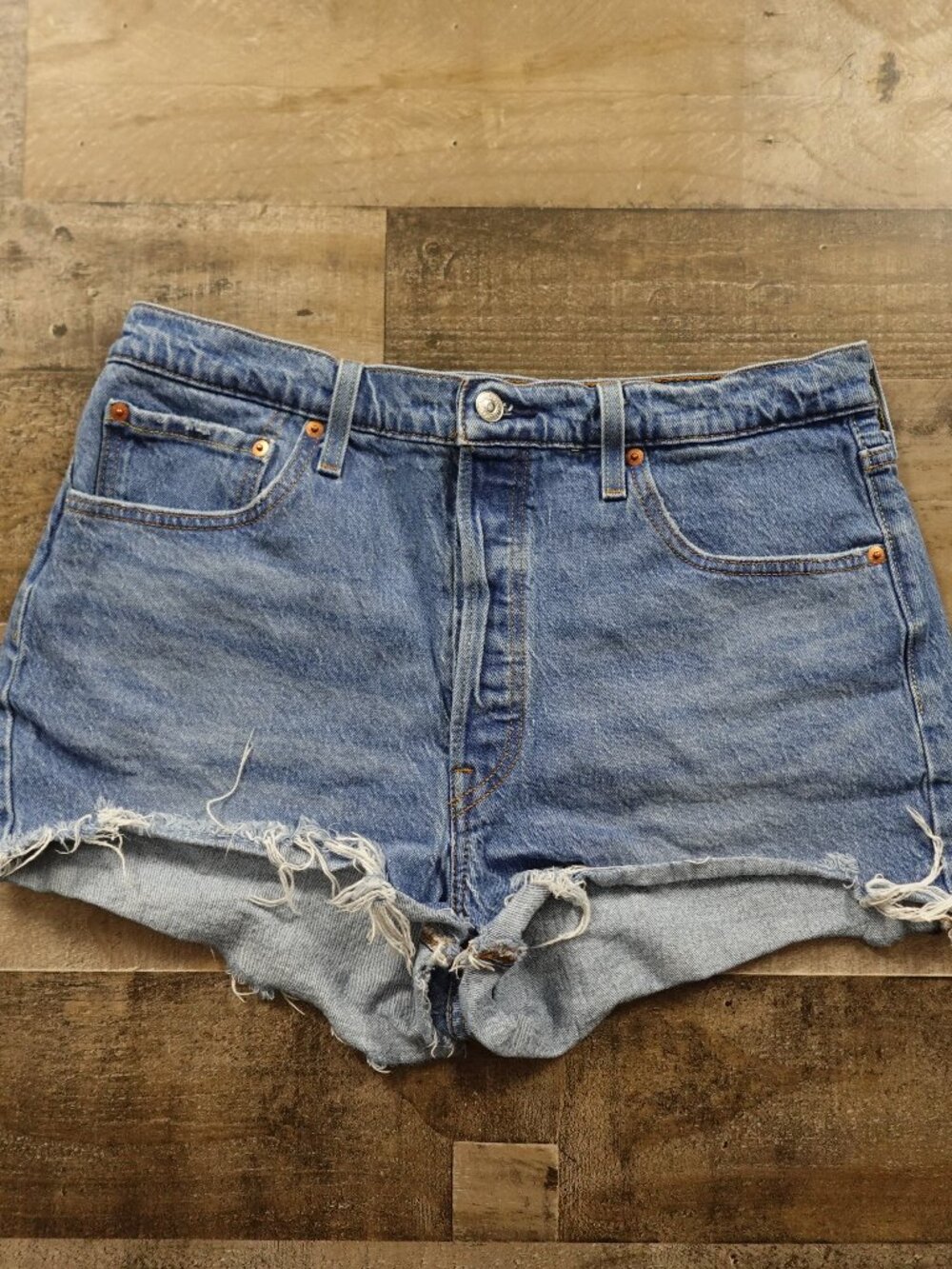 Levi’s 501 Original Shorts Women’s W33 Blue Denim Cutoff 2.5" Inseam